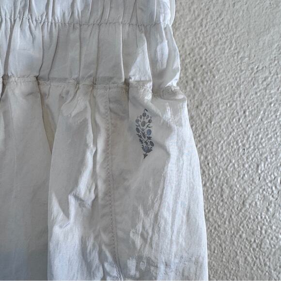 Free People Movement White High Rise Running Shorts Womens XL Gym Workout Casual - Picture 5 of 8